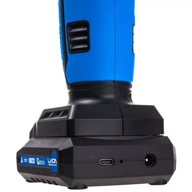 GEKO Accu luchtcompressor 12V - kunststof en metaal - digitaal display, tot 10,3 bar - 21 x 15 x 8 cm - zwart - voor auto-, motor- en fietsbanden en ballen