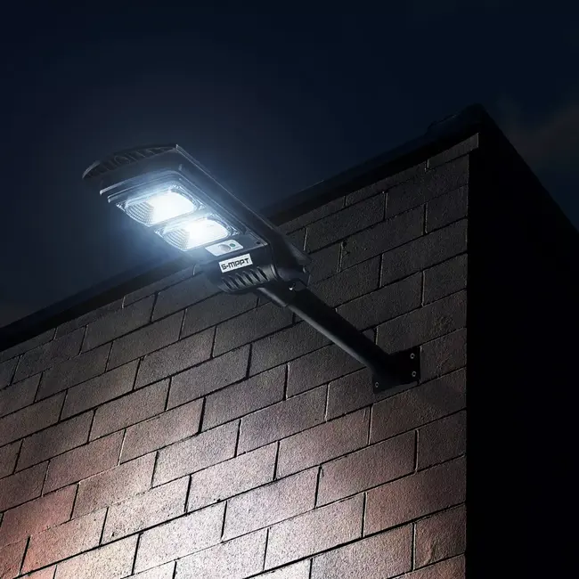 Hofftech Solar LED lantaarn - lichtsensor - IP65 - 11000 mAh - inclusief muurbeugel 40 cm