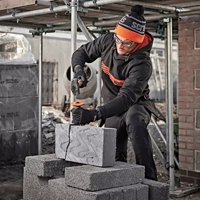 Scruffs Capuchontrui voor werk - duurzaam katoen-polyester 80/20 - ademend en comfortabel - maat L - zwart - bouw en kluswerk