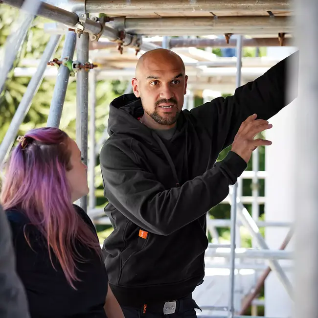 Scruffs capuchontrui - katoen-polyester 320 g/m2 - maat L - ademend met ritszak en verstelbare capuchon - zwart - voor werk