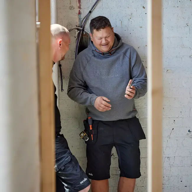 Scruffs capuchontrui - polyester en katoen 320 g/m2 - fleecestof, warm met ritszakken - maat L - donkergrijs - voor klussen