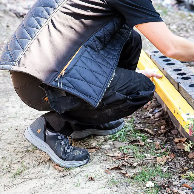 Scruffs veiligheidsschoenen dames maat 36 - nylon - composiet neus, S1P SRC, geheugenschuim zool - zwart - werkvloer