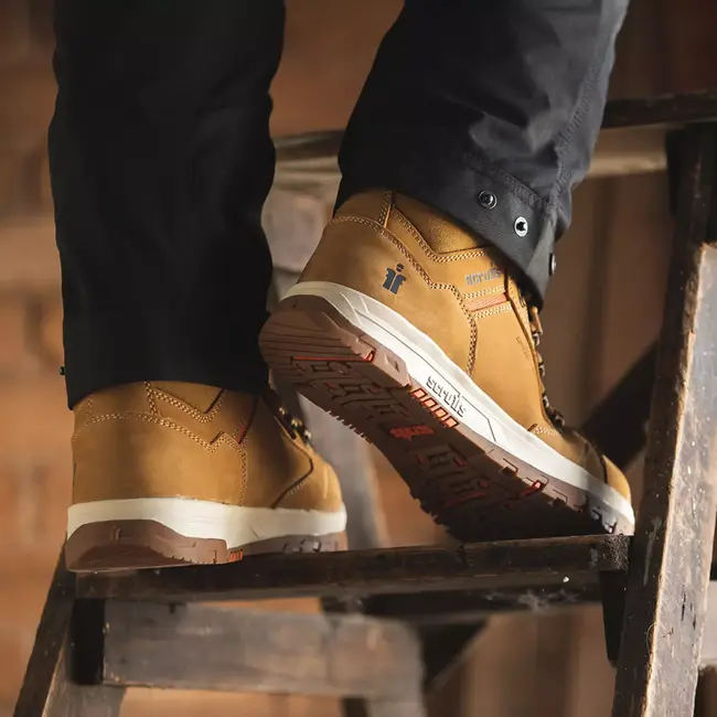 Scruffs Veiligheidslaars - staal/composiet - stalen neus, antistatisch, slipvast - maat 42 - lichtbruin - werkplaats - S1P SRA