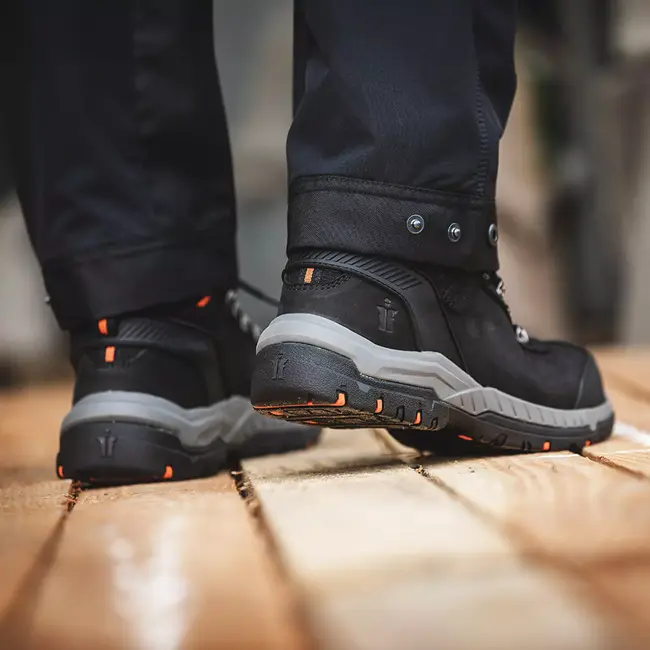 Scruffs veiligheidslaarzen S3 - nubuckleer - composiet neus, SRC HRO antislipzool - maat 44 - zwart - bouw en industrie