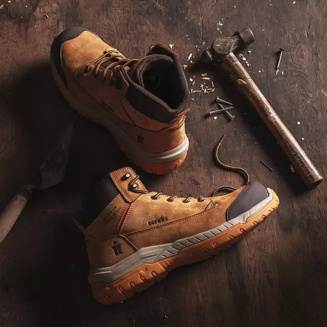 Scruffs veiligheidslaarzen S3 - waterafstotend nubuckleer - composiet neus en antislipzool - maat 42 - bruin - bouw en industrie