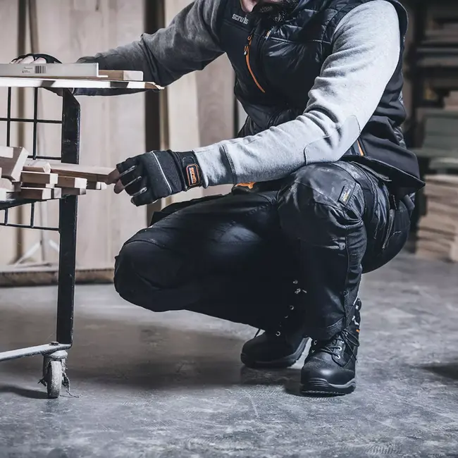 Scruffs Werkbroek - polyester-katoen 250 g/m2 - rekbaar met holster- en verstelbare kniezakken - maat 50 R - zwart - voor bouw