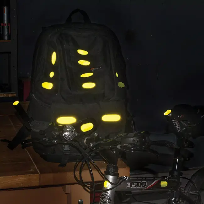 Silverline Reflecterende veiligheidsstickers - reflecterende folie - 2 vellen 100×200 mm - 36 stuks - voor fiets, helm en tassen