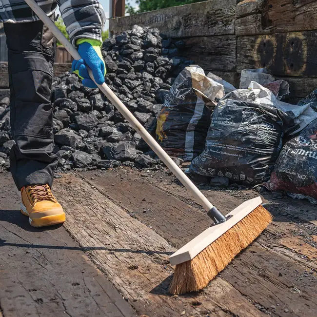 Silverline bezemsteelbeugel - kunststof - 60×40 mm - klemhouder voor stelen diameter 23–24 mm - kleur variabel