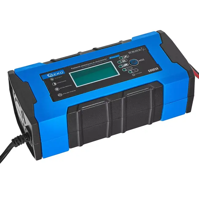 GEKO Krachtige 12/24V acculader 10A met reparatiemodus, winter/zomer functie en lcd-display