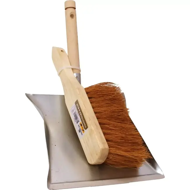 Hendrik Stoffer en blik voor tuin en schuur, zinken blik met steel en kokos handveger, FSC