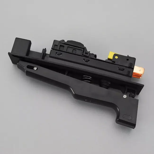 GEKO Schakelaar met zachte start voor haakse slijper 230 mm - 130x31x63 mm - Inclusief filter 0,33uF