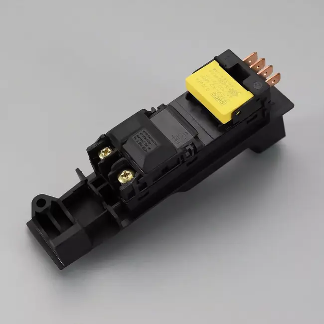 GEKO Schakelaar met zachte start voor haakse slijper 230 mm - 130x31x63 mm - Inclusief filter 0,33uF