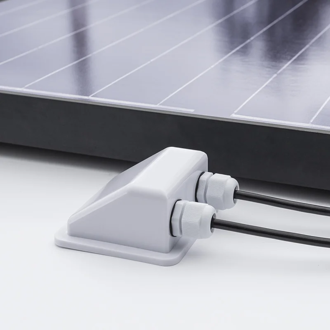 Proplus Witte dakdoorvoer voor zonnepanelen en dakinstallaties, 2-voudig, 5 x 9,3 x 11,2 cm, eenvoudige montage