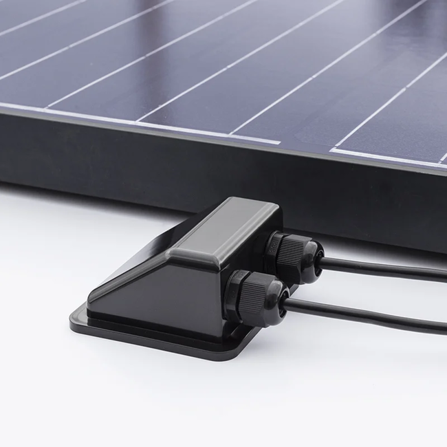 Proplus Zwarte dakdoorvoer 2-voudig voor zonnepanelen en dakinstallaties, 5 x 9,3 x 9,8 cm, eenvoudige montage