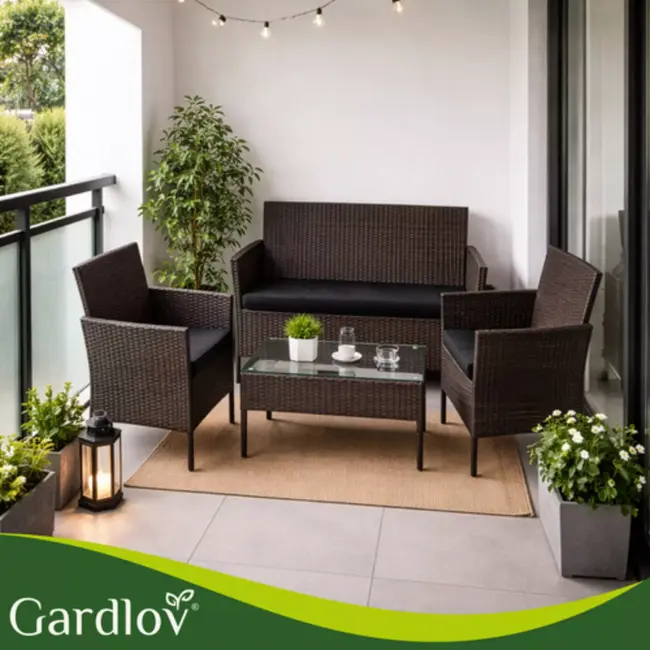 Gardlov Bruine loungeset voor tuin, balkon of terras met glazen tafelblad en comfortabele zwarte zitkussens