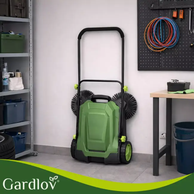 Gardlov Handmatige veegmachine voor terras, oprit en bestrating met 680 mm werkbreedte en capaciteit van 2100 m2 per uur