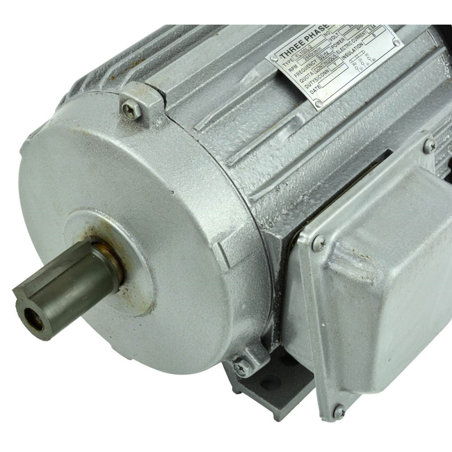 GEKO Krachtige zilveren motor voor metaalafkortzaag 400 V 2200 W met voetmontage