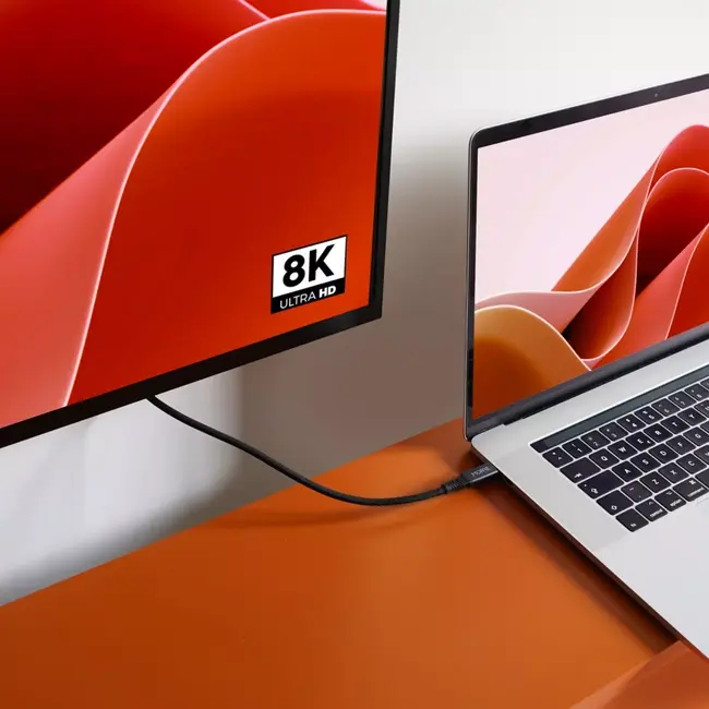 MORRE Zwarte USB-C kabel 1 m met 240 W snelladen 80 Gbps data en 8K video voor laptop en monitor