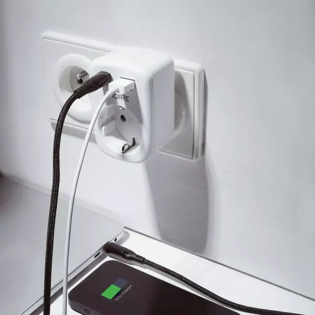 MORRE 3-in-1 stopcontact adapter met USB-C 20W en USB-A 18W voor thuis en onderweg