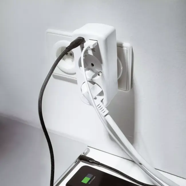 MORRE 3-in-1 stopcontact adapter met USB-C 20W en USB-A 18W voor thuis en onderweg