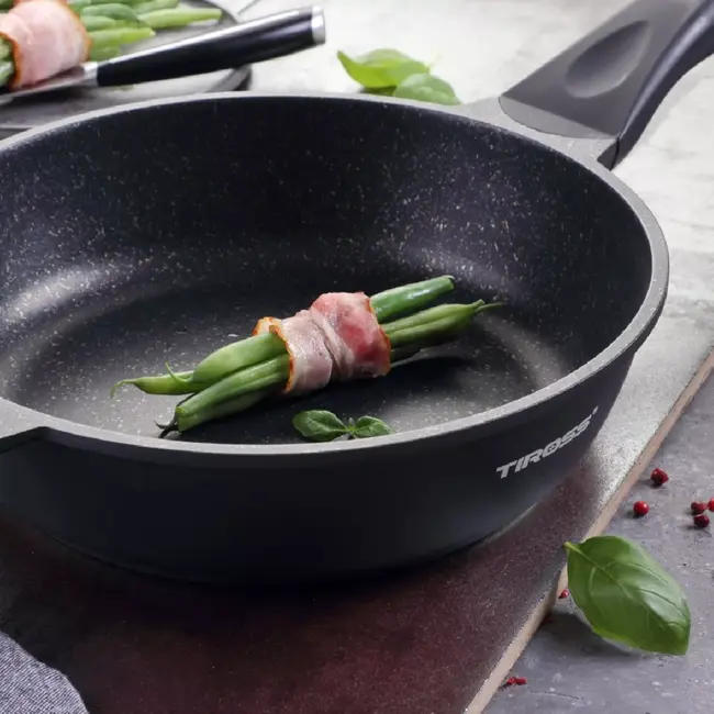 TIROSS Koekenpan 24 cm zonder deksel met marmer coating geschikt voor gas elektrisch keramisch en inductie