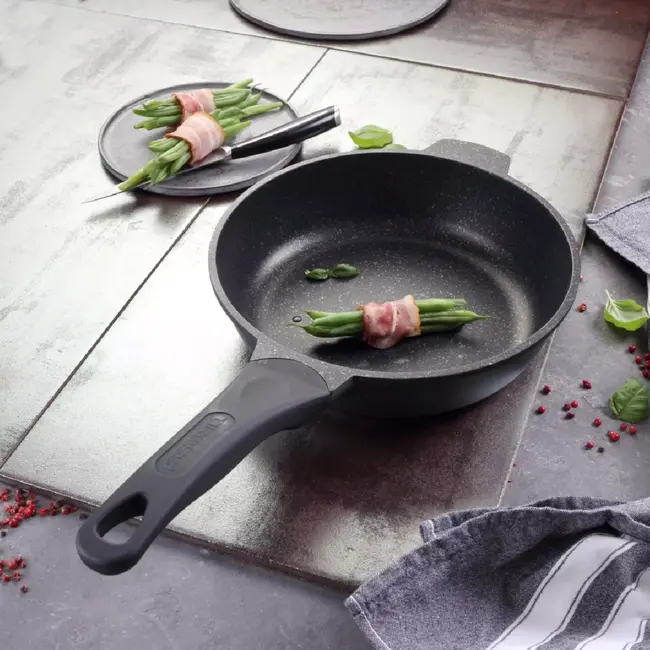 TIROSS Koekenpan 24 cm zonder deksel met marmer coating geschikt voor gas elektrisch keramisch en inductie