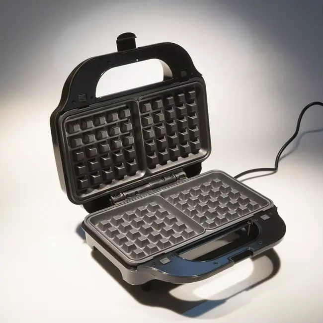 TIROSS Compacte 3-in-1 sandwichmaker 900 W met verwisselbare platen, antiaanbaklaag en automatische temperatuurregeling