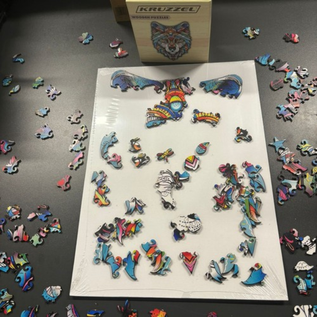 Kruzzel Houten Wolf Puzzel – 170 Stukken – Kleurrijke en Unieke Decoratieve Puzzel