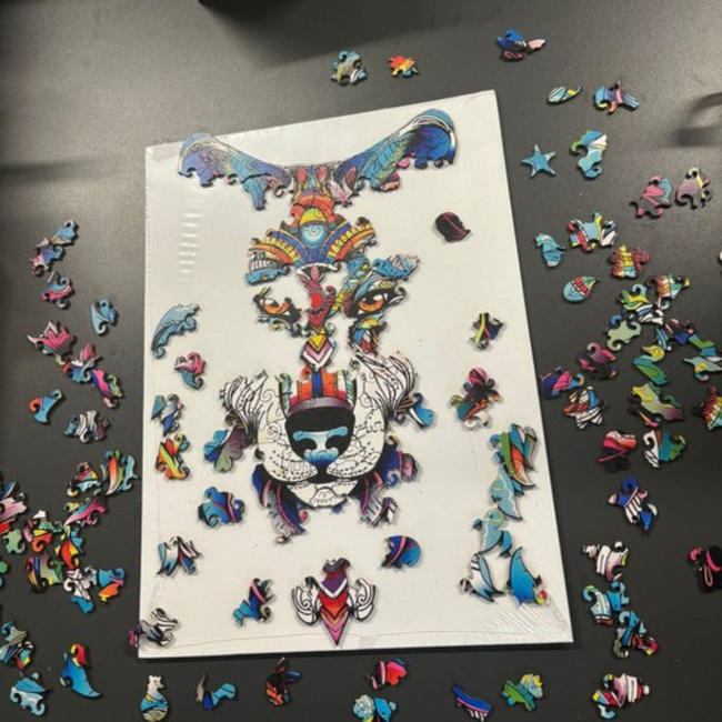 Kruzzel Houten Wolf Puzzel – 170 Stukken – Kleurrijke en Unieke Decoratieve Puzzel