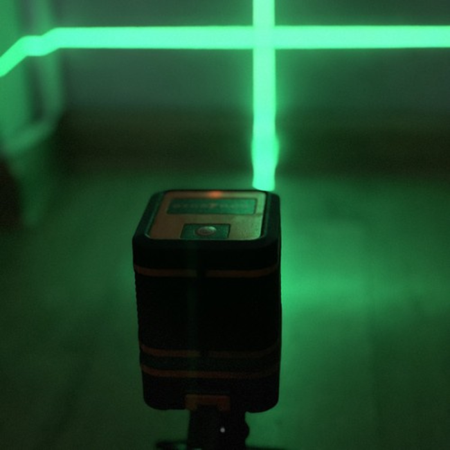 Bigstren Laserwaterpas - Zelfnivellerend - Groene Kruislaser - Compact en Nauwkeurig