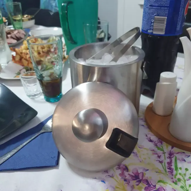 Ruhhy Dubbelwandige RVS ijsbucket 1,3 l met tang, lepel, deksel en zeef voor ijsblokjes en flessen koelen