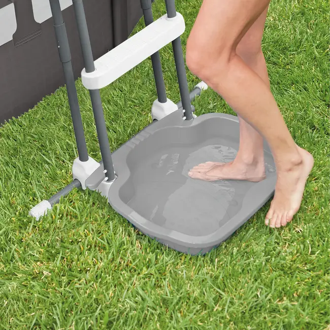 Intex Zwembad voetenreiniger 46 x 56 x 9 cm voor schone voeten, minder vuil en eenvoudig gebruik bij zwembadladders in de tuin