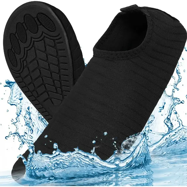 Trizand Zwarte waterschoenen maat 45 voor strand zwembad en watersport met antislip zool en comfortabele pasvorm