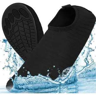 Trizand Zwarte waterschoenen maat 40 met antislip zool en sneldrogende pasvorm