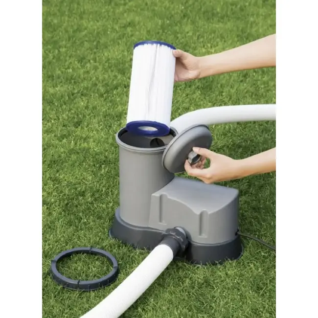 Bestway Zwembadfilterpomp 5.678 l/u met 38 mm aansluiting, filterpatroon type III en 2 slangen van 1,5 m voor opzetzwembaden