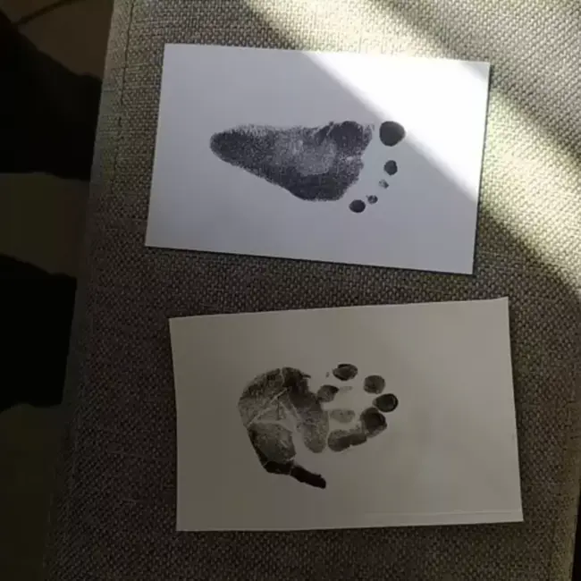 Ruhhy Baby handafdruk set clean-touch zwart met 2 afdrukkaarten voor handje, voetje, pootje en kraamcadeau