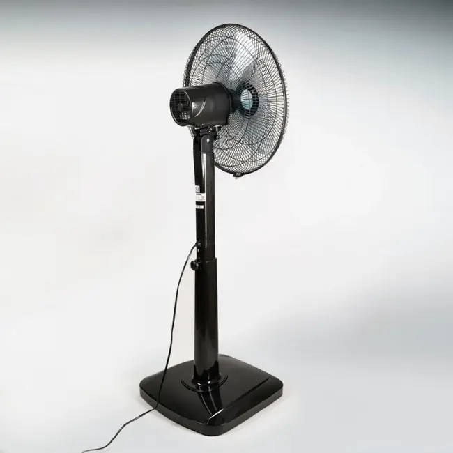TIROSS Staande ventilator 44 cm met 3 snelheden, timer, verstelbare hoogte en kanteling plus afstandsbediening voor thuisgebruik