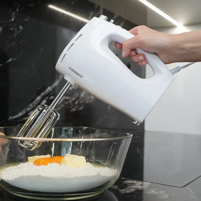 TIROSS Handmixer 300 W met 5 snelheden, turbostand en 2 gardes