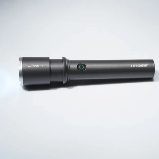 TIROSS Zaklamp 300 lm met 5 W LED, zoomfunctie en 1500 mAh accu