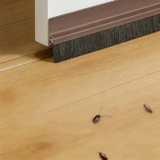 Keltin Zelfklevende borstelstrip 100 cm zwart voor deuren en kieren