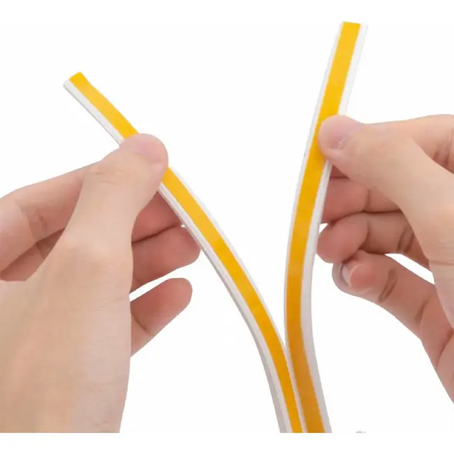 Keltin Zelfklevende EPDM afdichting P-profiel 9 x 5,5 mm bruin voor ramen, deuren en kozijnen