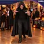 Glimz Zwarte cape met capuchon 172 cm voor Halloween, carnaval, vampier, heks, tovenaar en themafeest