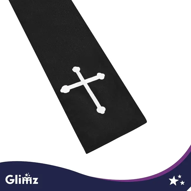 Glimz Priesterkostuum zwart 134 cm met soutane, witte kraag en kruisriem voor Halloween en carnaval