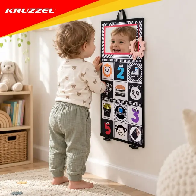 Kruzzel Sensorisch babyboekje 0+ met spiegel, bijtring, contrastpatronen en uitklapbaar ontwerp