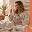 Ruhhy Warmwaterkruik 2 l beige met grijze pluche hoes, schroefdop en geschikt voor warm-koud gebruik