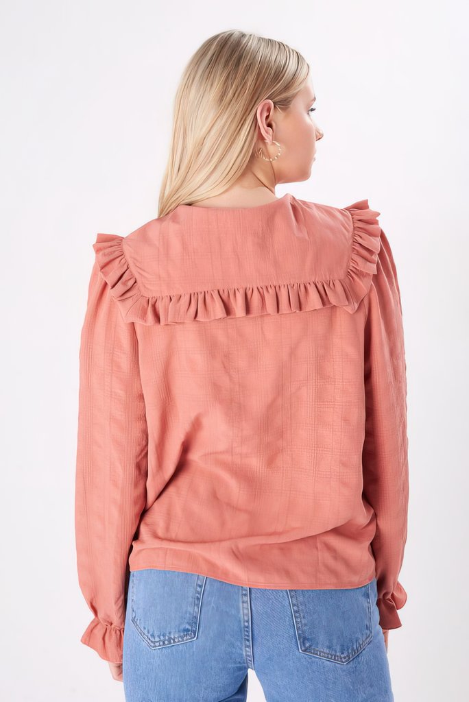 24COLOURS Coral Wing Ruffled Blouse