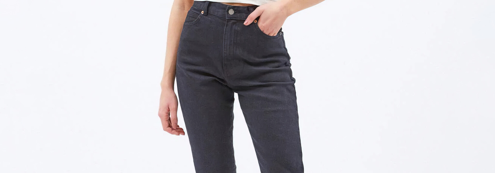 ♣ Nora - Washed Black Stretch Jeans