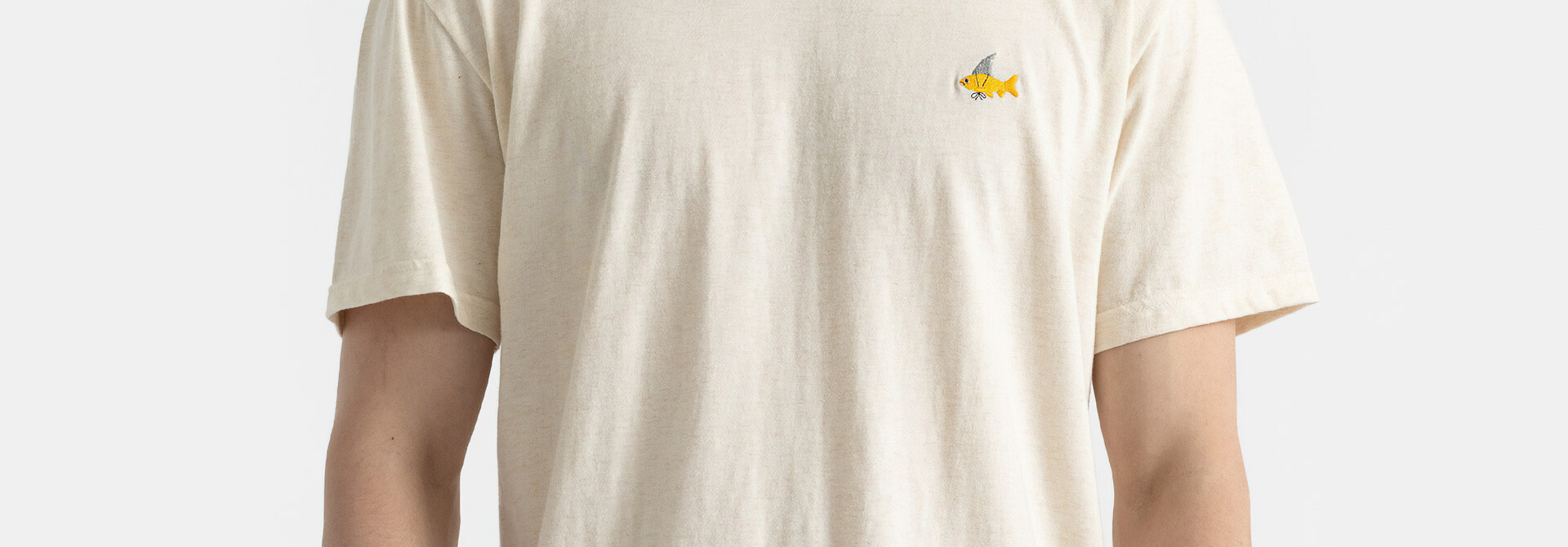 ♣ Off-White Incognito Goldfish Tee