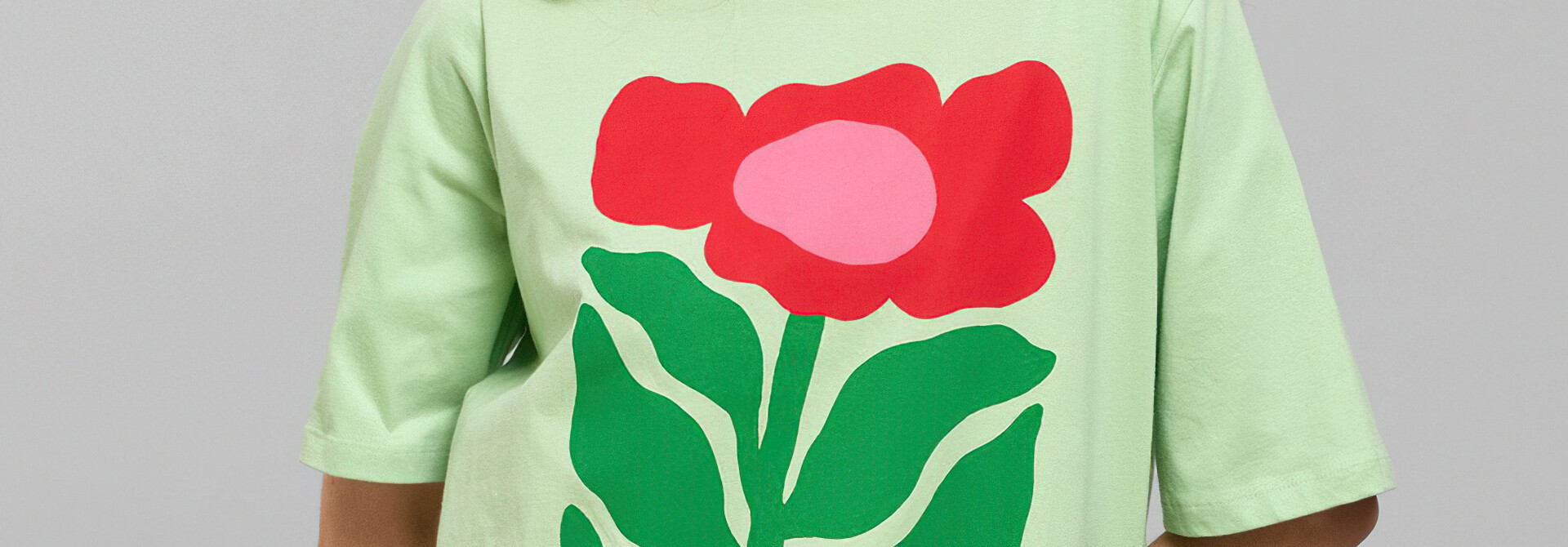 ♣ Vadstena Green Apple Blossom Tee