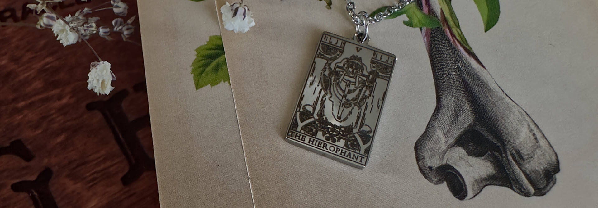 THE HIEROPHANT Tarot Ketting - ZILVER